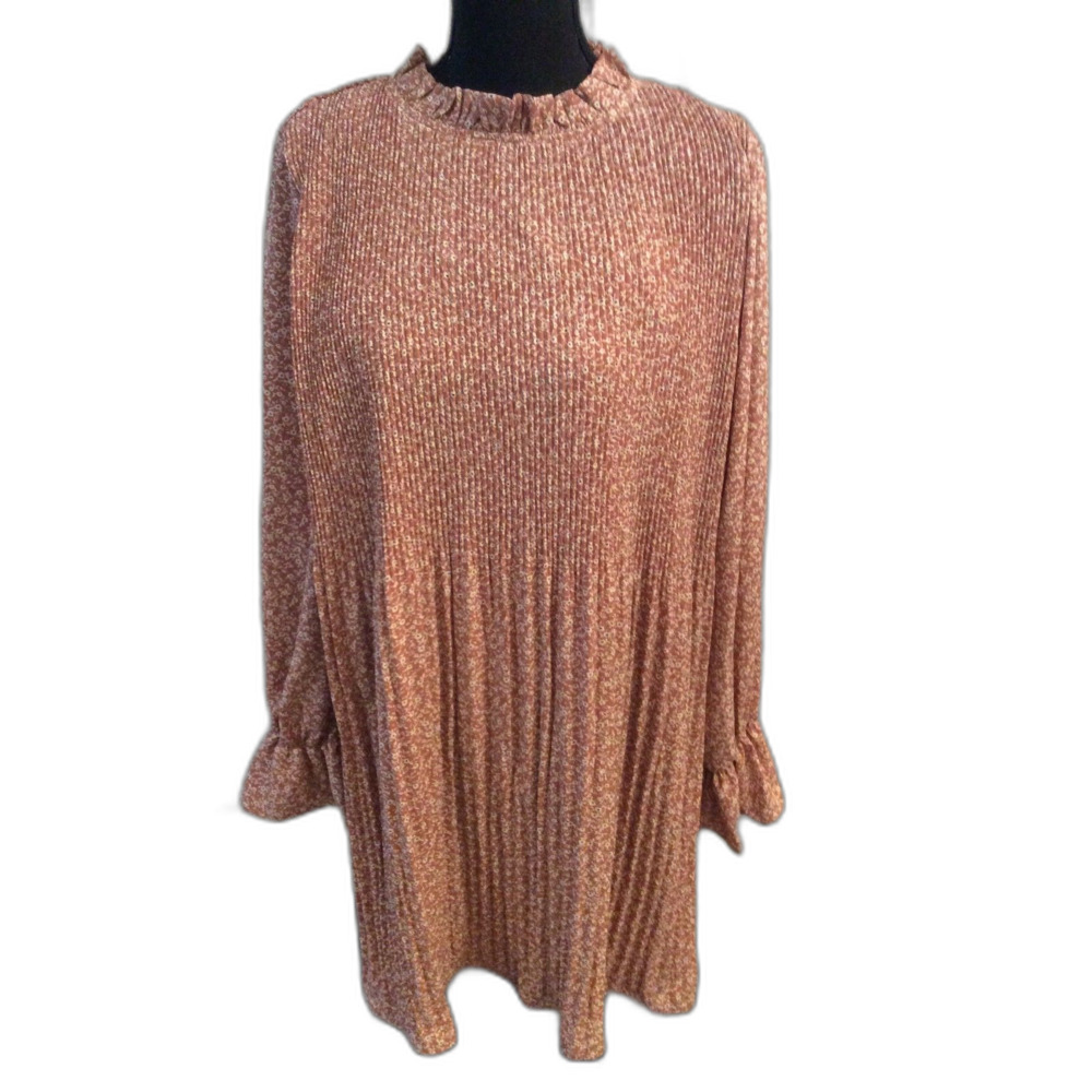 Wishlist Apparel Large Pleated Dress Ruffled Collar Cottage Lined